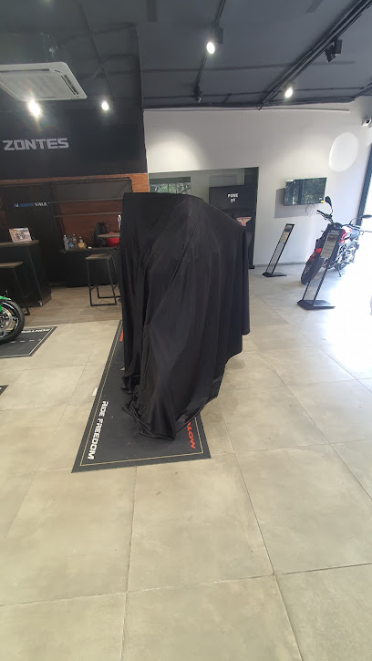 MOTO VAULT - PUNE SHOWROOM