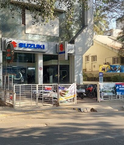 Suzuki Motorcycle (Kuberra Suzuki, Pune, FC Road)