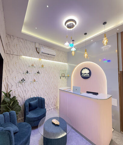 The Gateway Family Luxury Spa & Salon