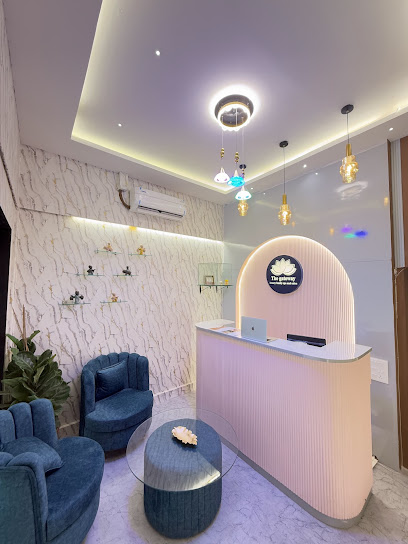 The Gateway Family Luxury Spa & Salon